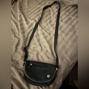 Lululemon small/mini crossbody
